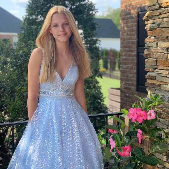 Colors Prom Dress Size 2 - Picture 1 of 6